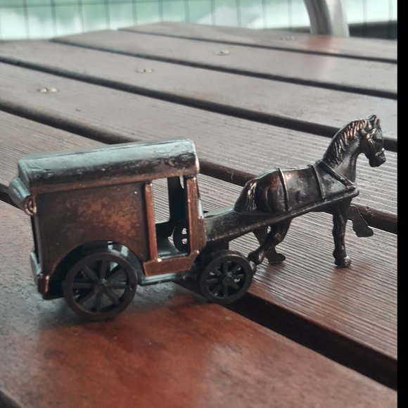 Mini Dollhouse Horse and Carriage Cast Iron Pencil Sharpener Vintage - Picture 2 of 8